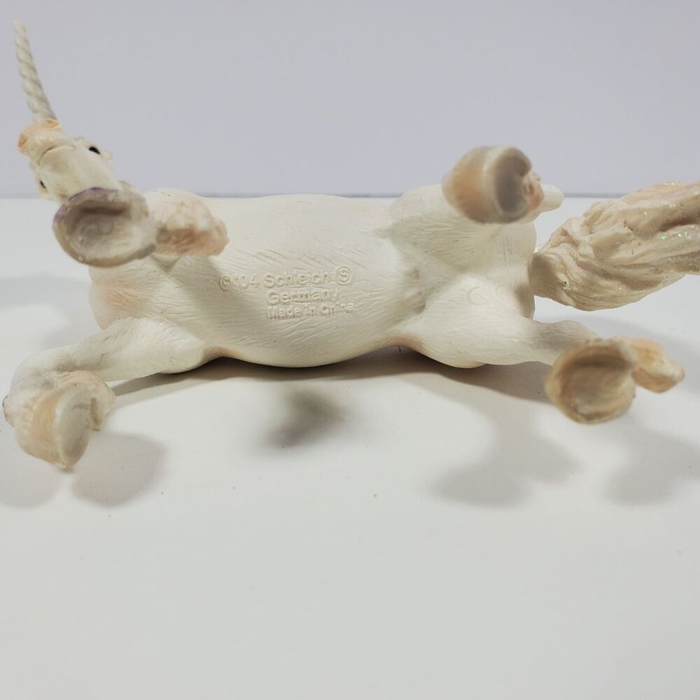 2004 Schleich White Unicorn Glitter Sparkle Mane And Tail Figurine 4 Inches - Picture 11 of 15